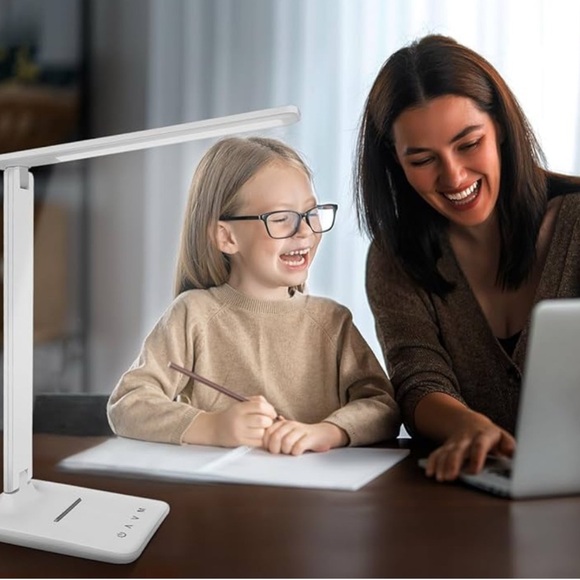 Atmosphere Silver Desk Lamp with Wireless Charging never open - Picture 2 of 6